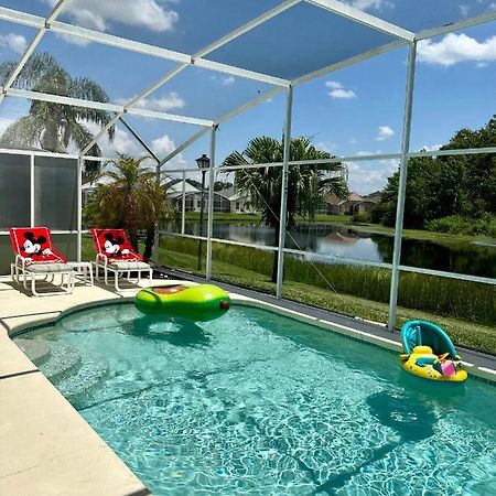 Private Pool With A Beautiful View Overlooking The Lake! Near Disney - Universal كيسيمي المظهر الخارجي الصورة
