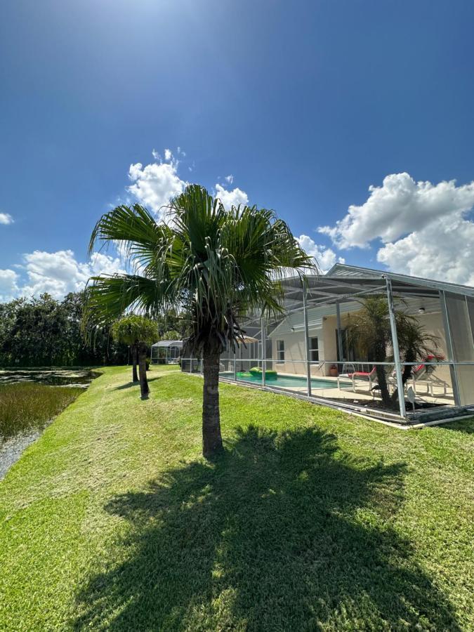 Private Pool With A Beautiful View Overlooking The Lake! Near Disney - Universal كيسيمي المظهر الخارجي الصورة