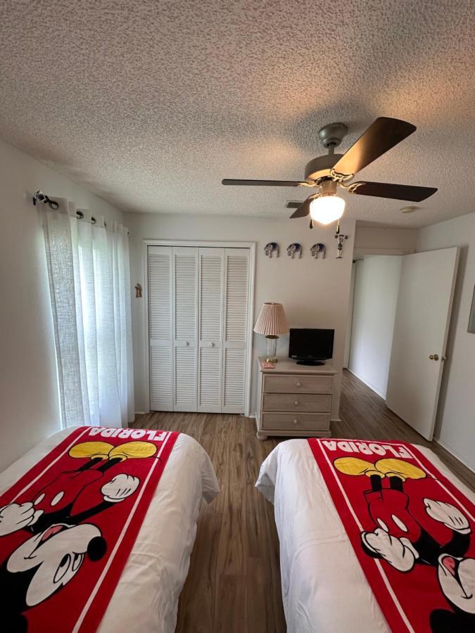 Private Pool With A Beautiful View Overlooking The Lake! Near Disney - Universal كيسيمي المظهر الخارجي الصورة