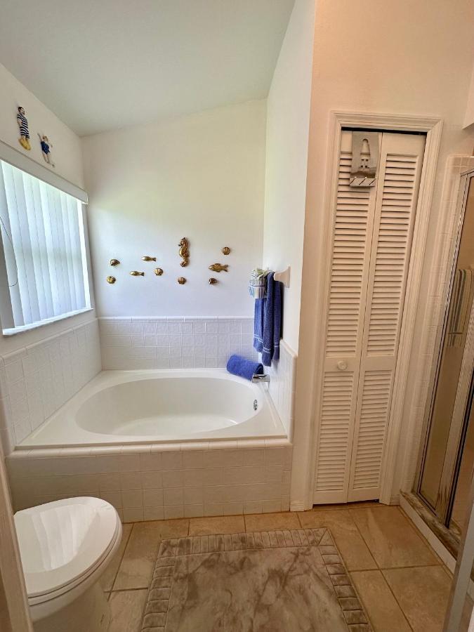 Private Pool With A Beautiful View Overlooking The Lake! Near Disney - Universal كيسيمي المظهر الخارجي الصورة