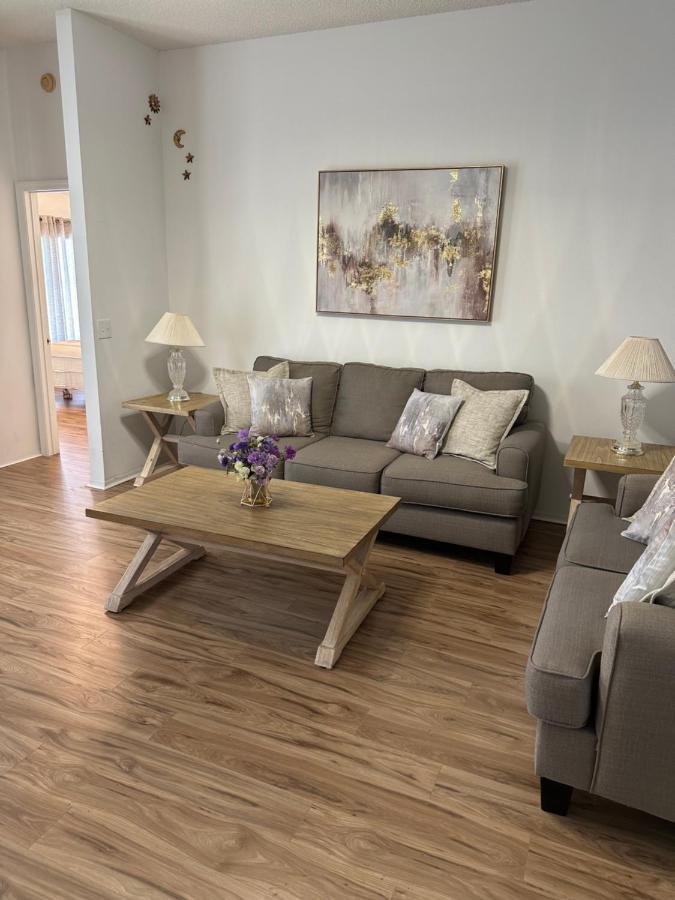 Private Pool With A Beautiful View Overlooking The Lake! Near Disney - Universal كيسيمي المظهر الخارجي الصورة