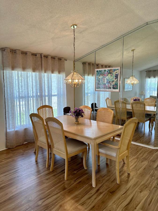 Private Pool With A Beautiful View Overlooking The Lake! Near Disney - Universal كيسيمي المظهر الخارجي الصورة