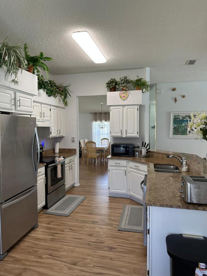 Private Pool With A Beautiful View Overlooking The Lake! Near Disney - Universal كيسيمي المظهر الخارجي الصورة