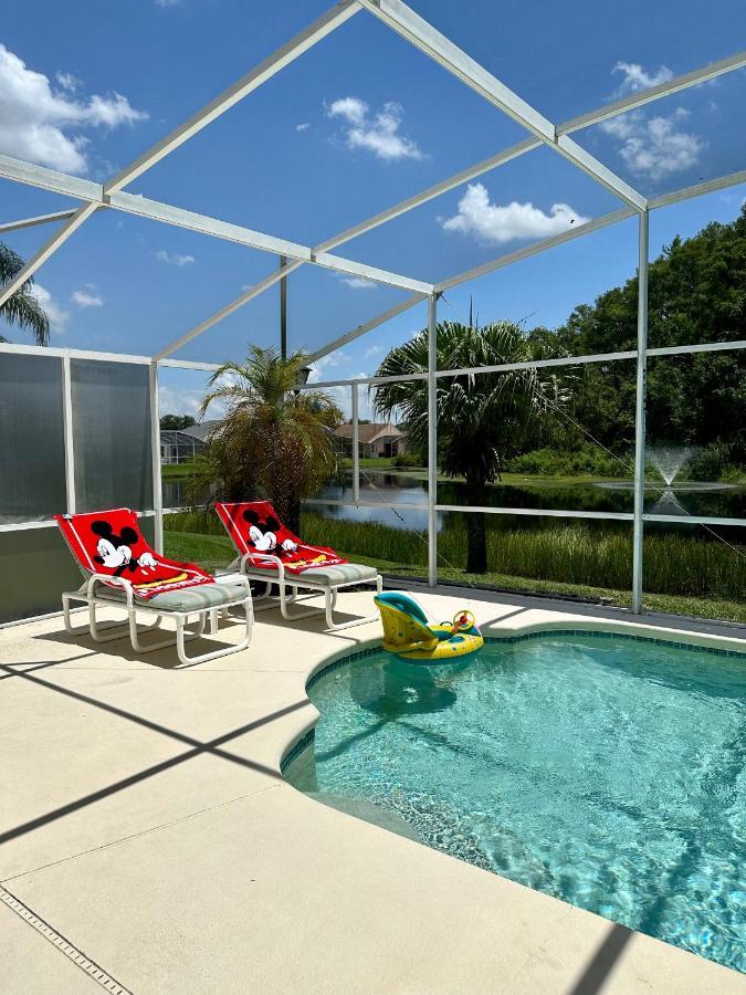 Private Pool With A Beautiful View Overlooking The Lake! Near Disney - Universal كيسيمي المظهر الخارجي الصورة