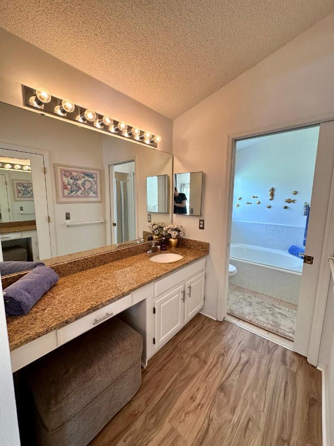 Private Pool With A Beautiful View Overlooking The Lake! Near Disney - Universal كيسيمي المظهر الخارجي الصورة