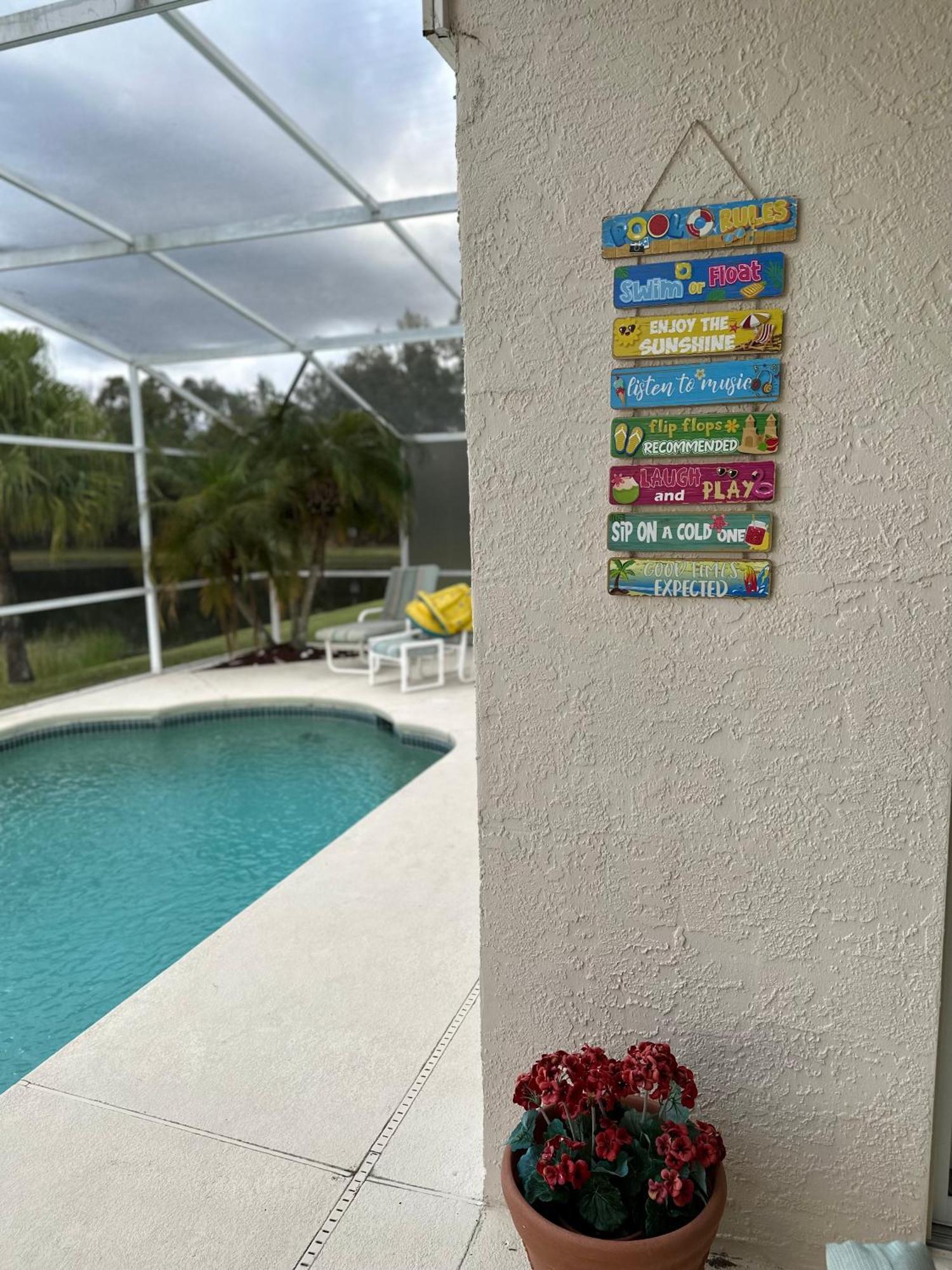 Private Pool With A Beautiful View Overlooking The Lake! Near Disney - Universal كيسيمي المظهر الخارجي الصورة